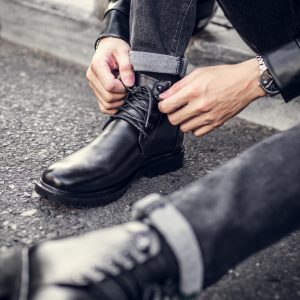 Lợi ích khi mang giày boot nam cổ thấp